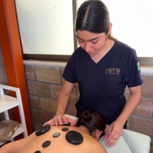 Licenciatura en Cosmetología Belleza y Estética corporal